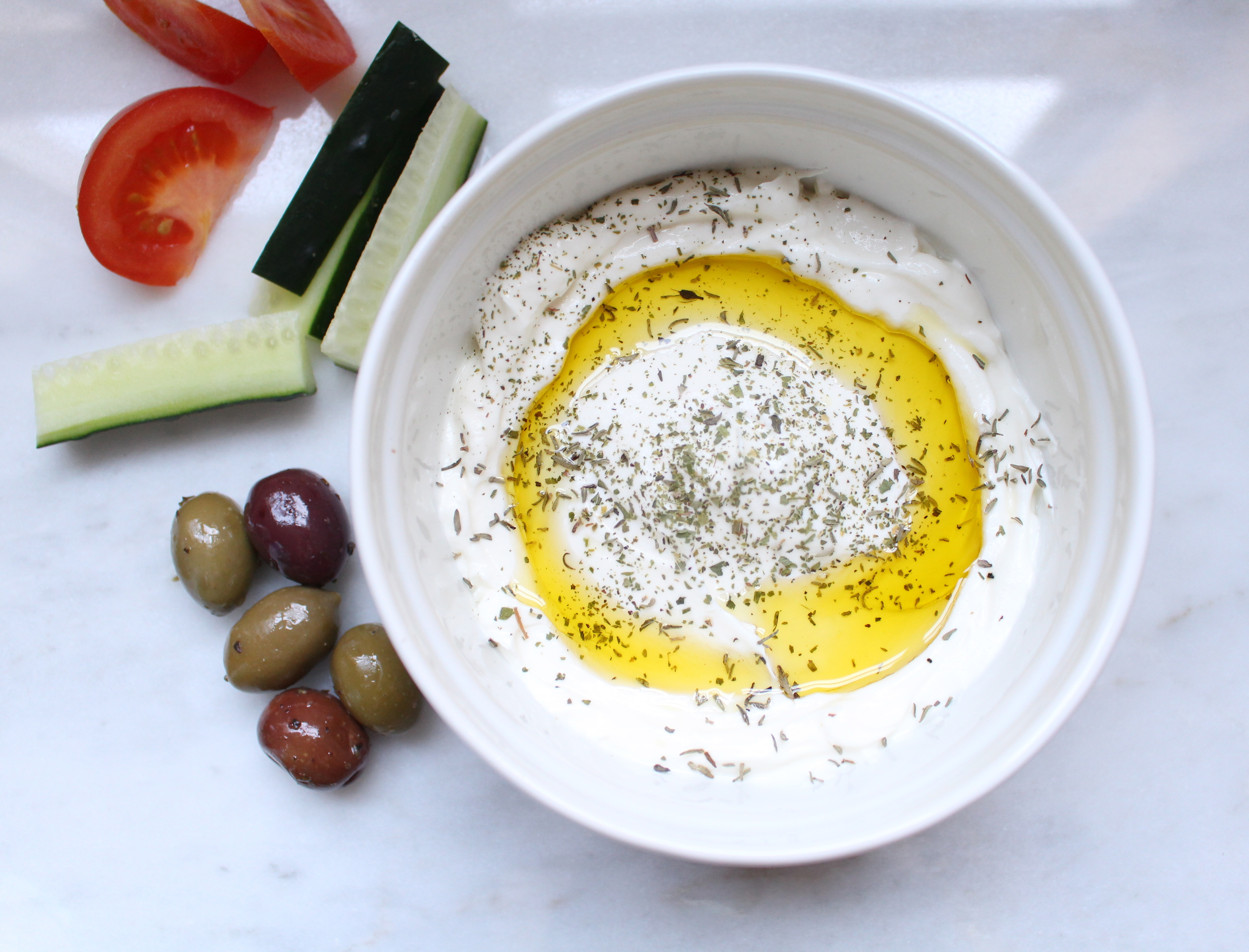 Labneh | A simple, 2 ingredient Lebanese yogurt spread